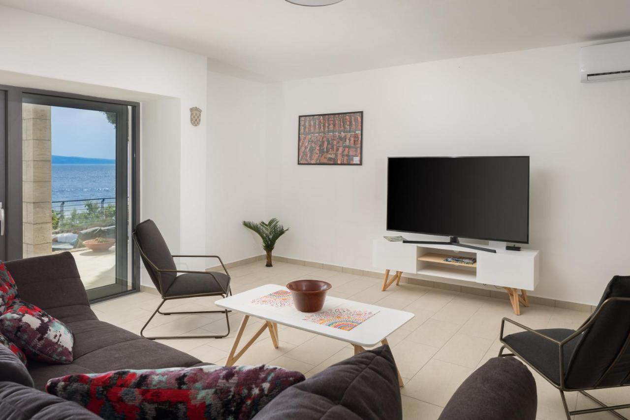 Absolute Beach Villa Оміш Екстер'єр фото