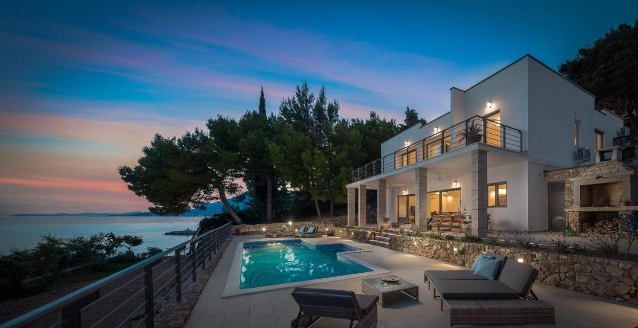 Absolute Beach Villa Оміш Екстер'єр фото