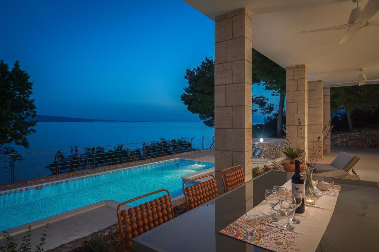 Absolute Beach Villa Оміш Екстер'єр фото